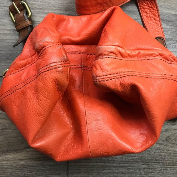 FOSSIL Explorer Crossbody‎ Bag Orange Pebbled Leather Zip Top Purse Pockets FLAW - Picture 8 of 16